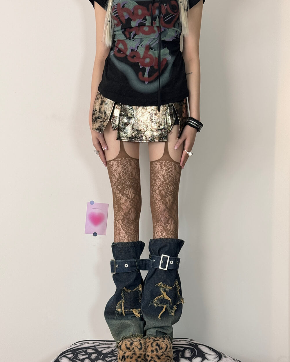 Dangerous Pretty Suspender Tights